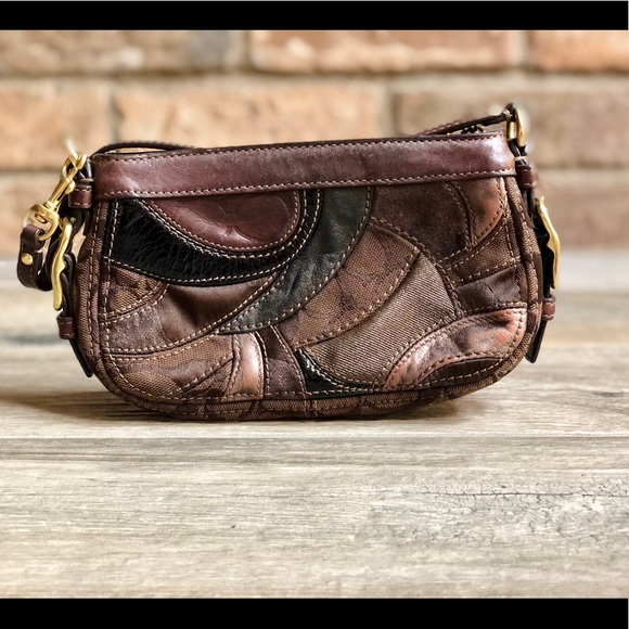 Authentic Coach Clutch - Picture 2 of 6